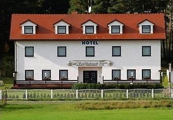 Hotel Am Schiffshebewerk Niederfinow Экстерьер фото
